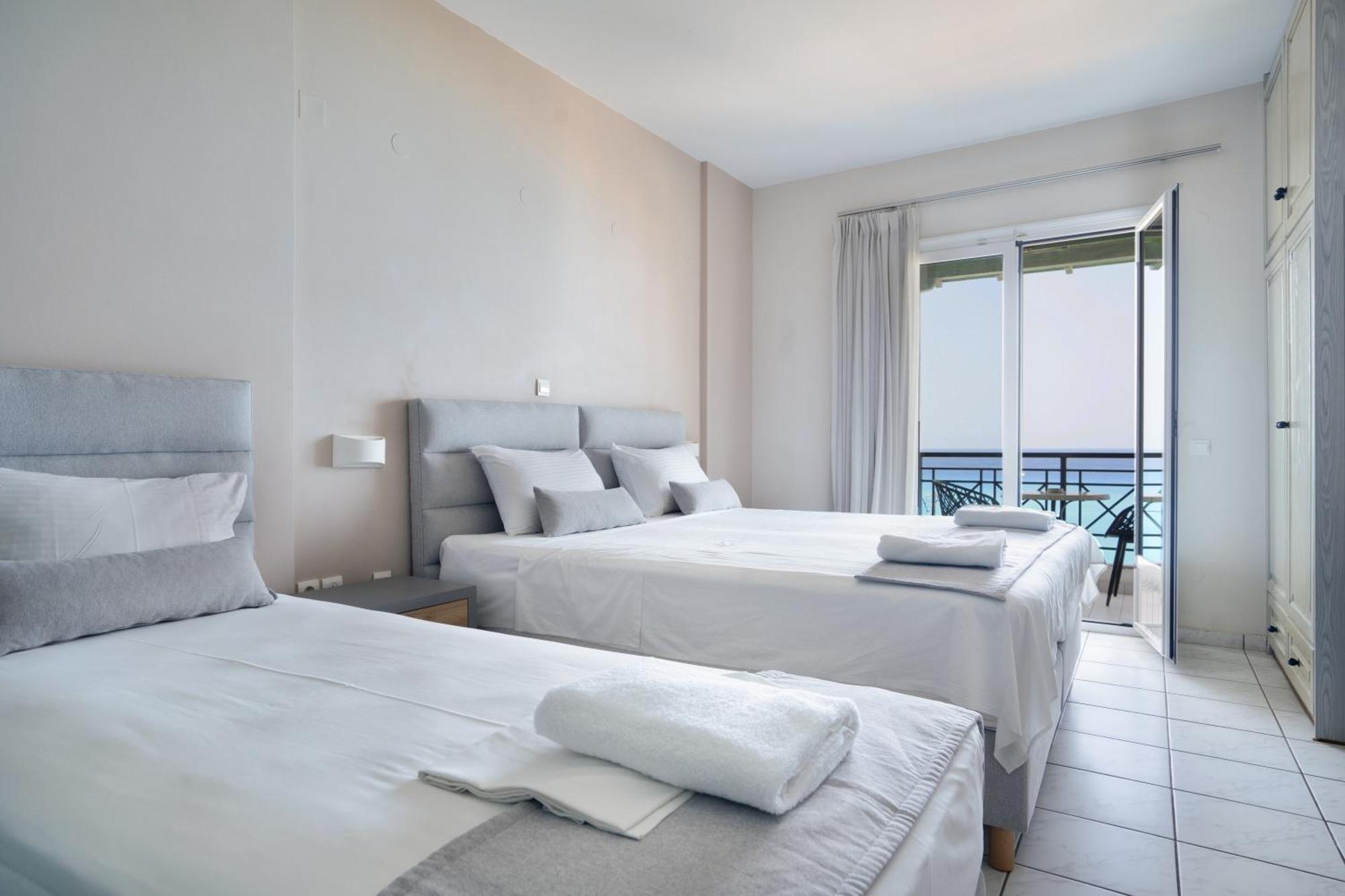 Sunset Triple 1 Apartman Áyios Nikítas Kültér fotó