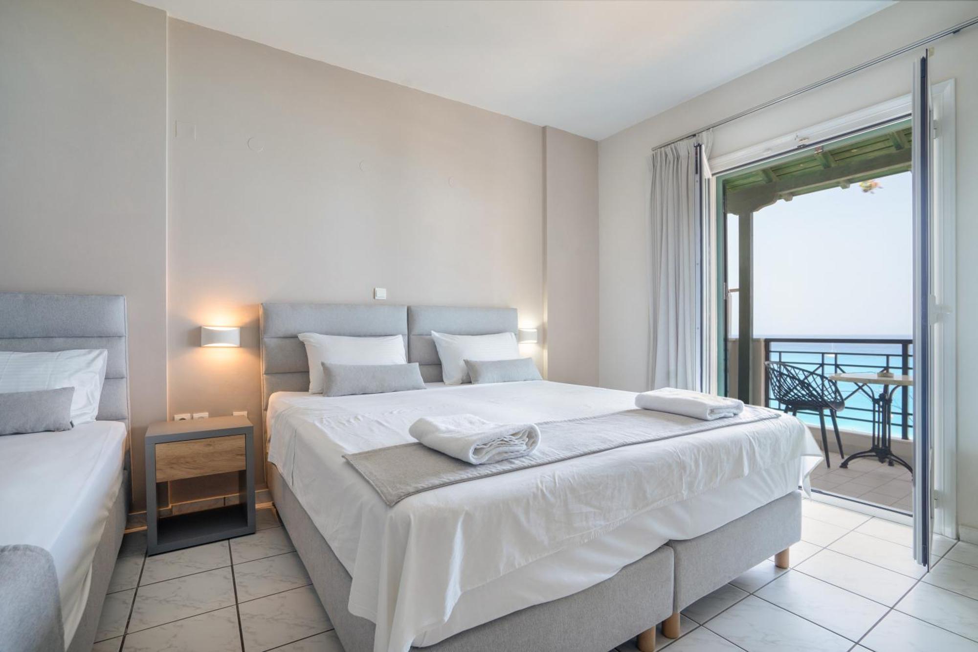 Sunset Triple 1 Apartman Áyios Nikítas Kültér fotó
